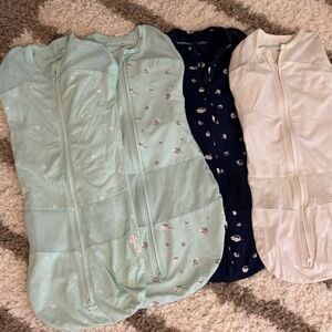 4 happy baby snoo sleep sacks gently used no stains